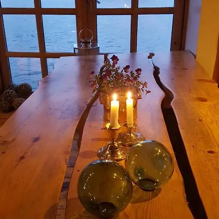 Ringholmen Sjøhus Hotel Leira (More og Romsdal)